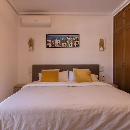 Huerta 1 Manises, Jacuzzi, Sauna, Piscina Villa