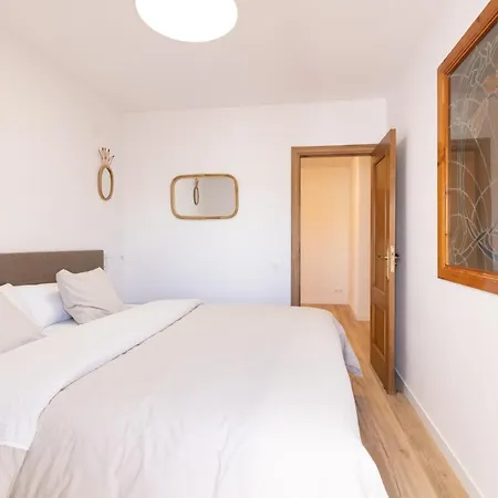 Villa Huerta 1 Manises, Jacuzzi, Sauna, Piscina